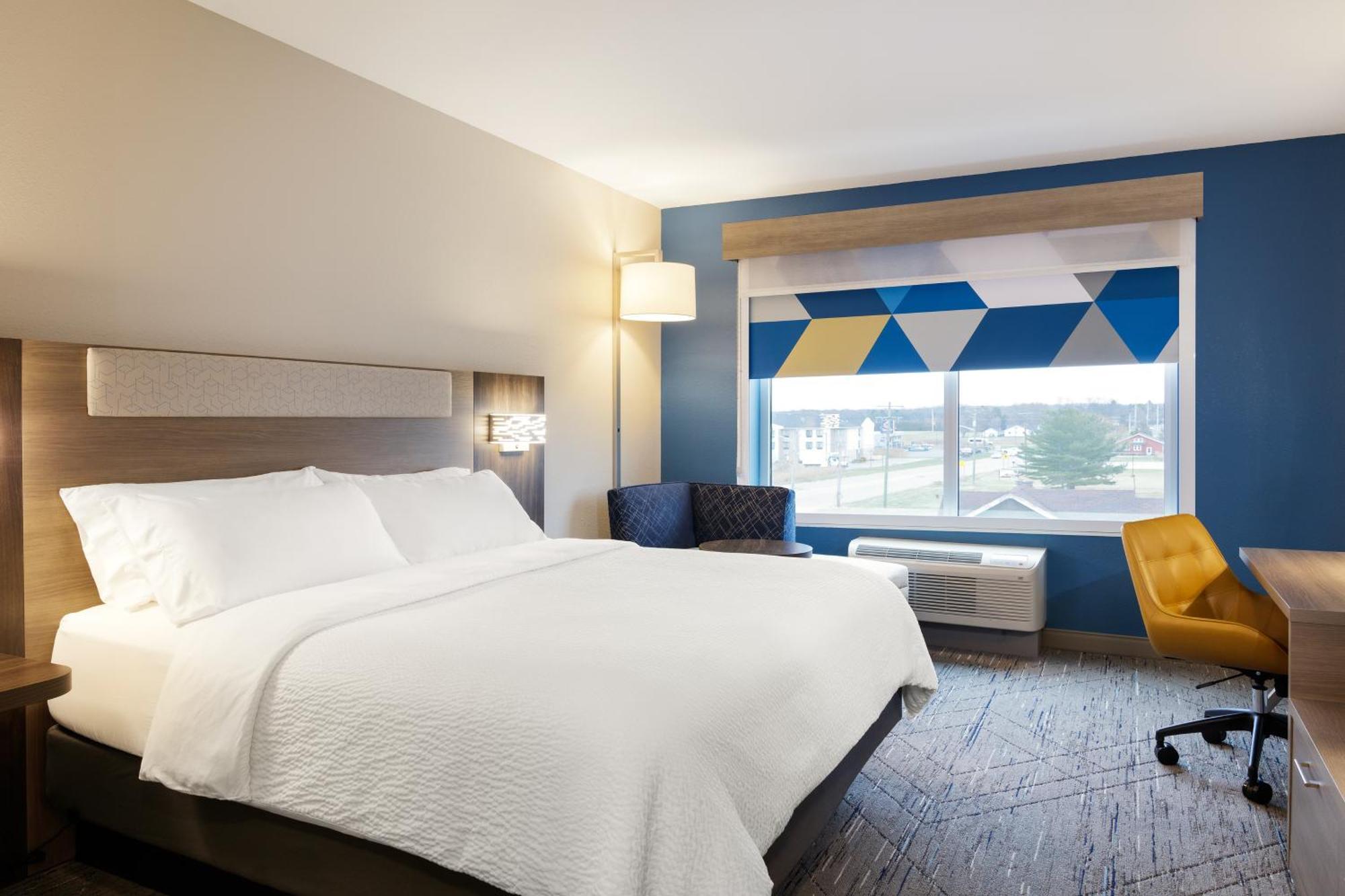Holiday Inn Express Pratt By Ihg Exterior foto