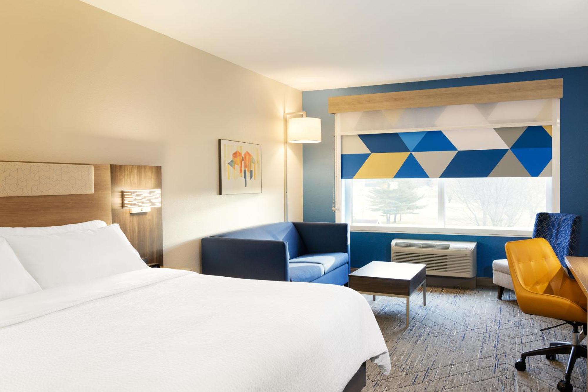 Holiday Inn Express Pratt By Ihg Exterior foto